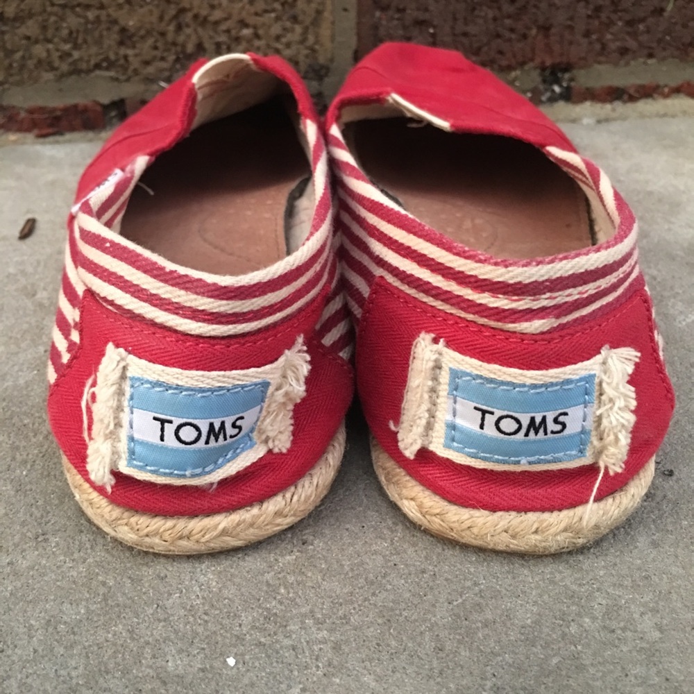 ☆Women’s TOMS Size 8 ☆ - Picture 3 of 3